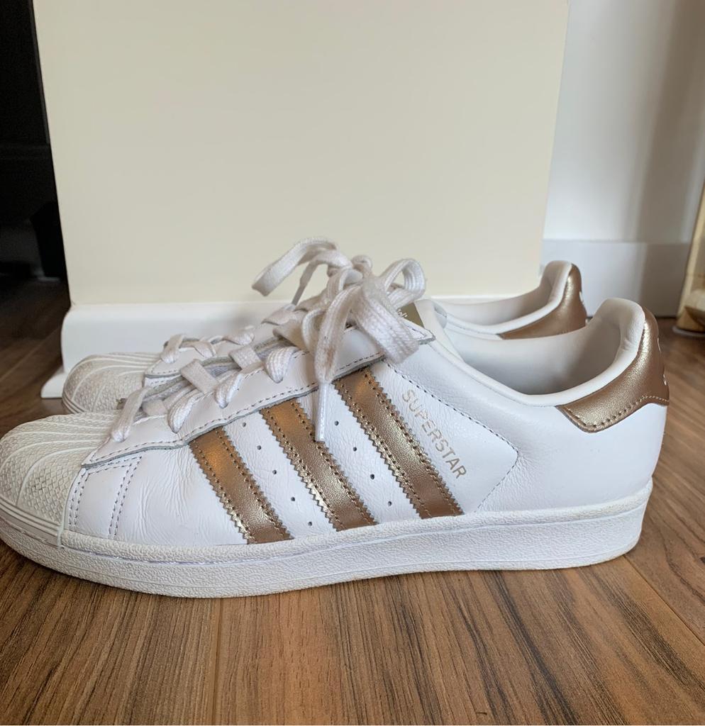 superstar trainers size 6